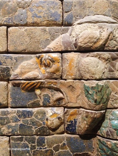Detall dels animals que formen el relleu de la Porta d'Ishtar