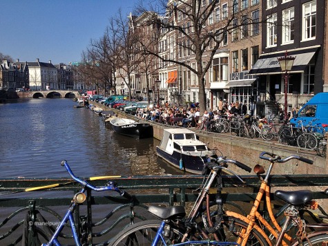 cafes_canals_amsterdam